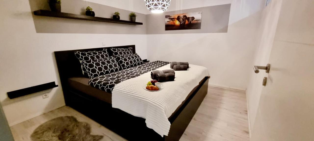 Апартаменти New Modern Selfcheckin Publicfreeparking Highspeed Wifi Kingsizebed Баден-Баден Екстер'єр фото